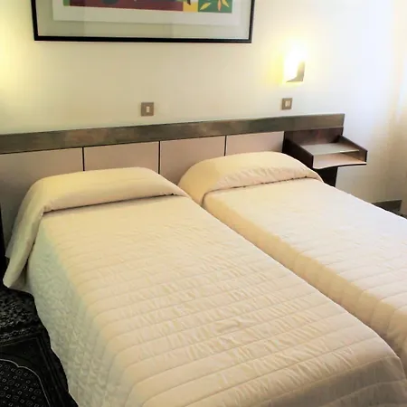 Hotell Napoleon - & Station Rimini