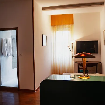 Napoleon - & Station Szálloda