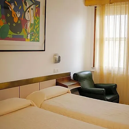 Hotel Napoleon - Station&city 3*