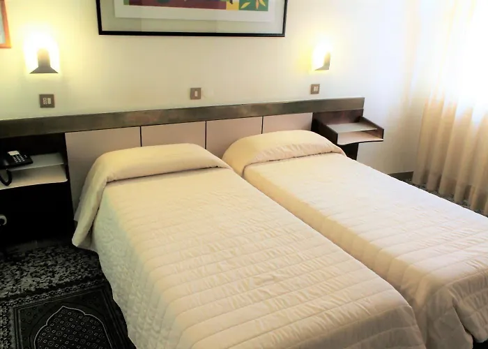 Otel Hotel Napoleon - Rimini Station & City Rimini