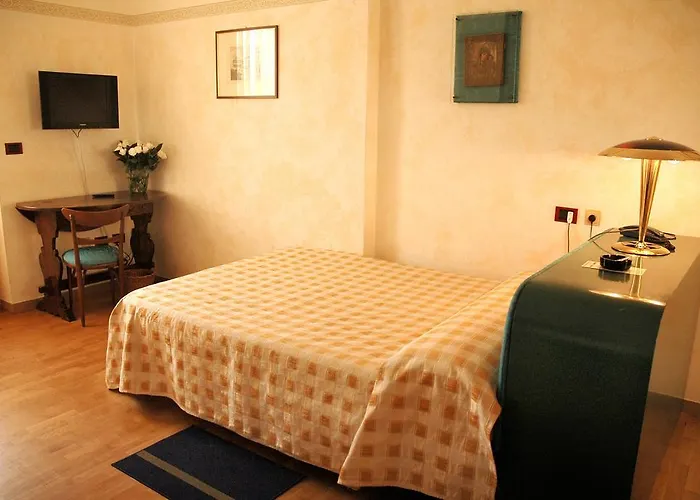 Hotel Napoleon - City&Station